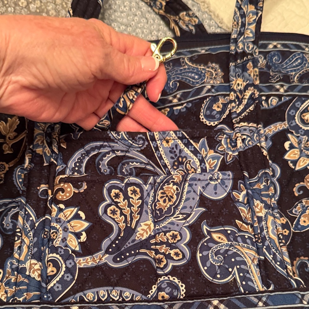 Vera Bradley Navy and Beige Paisley Tote - Picture 2 of 7